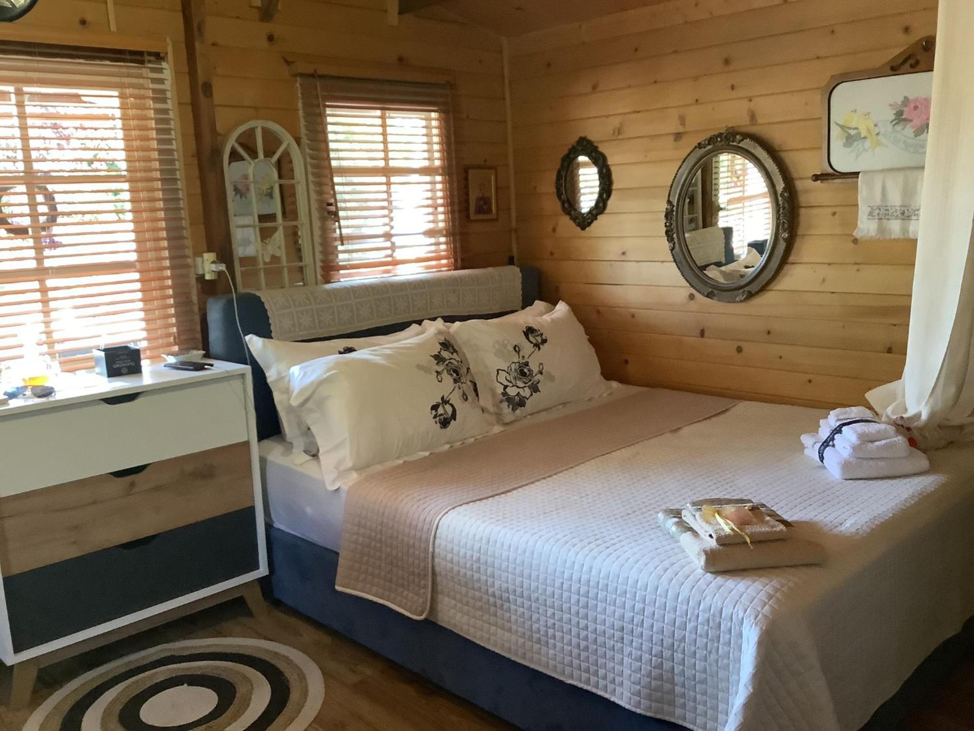 A Wooden House In Holiday home Kardamyla