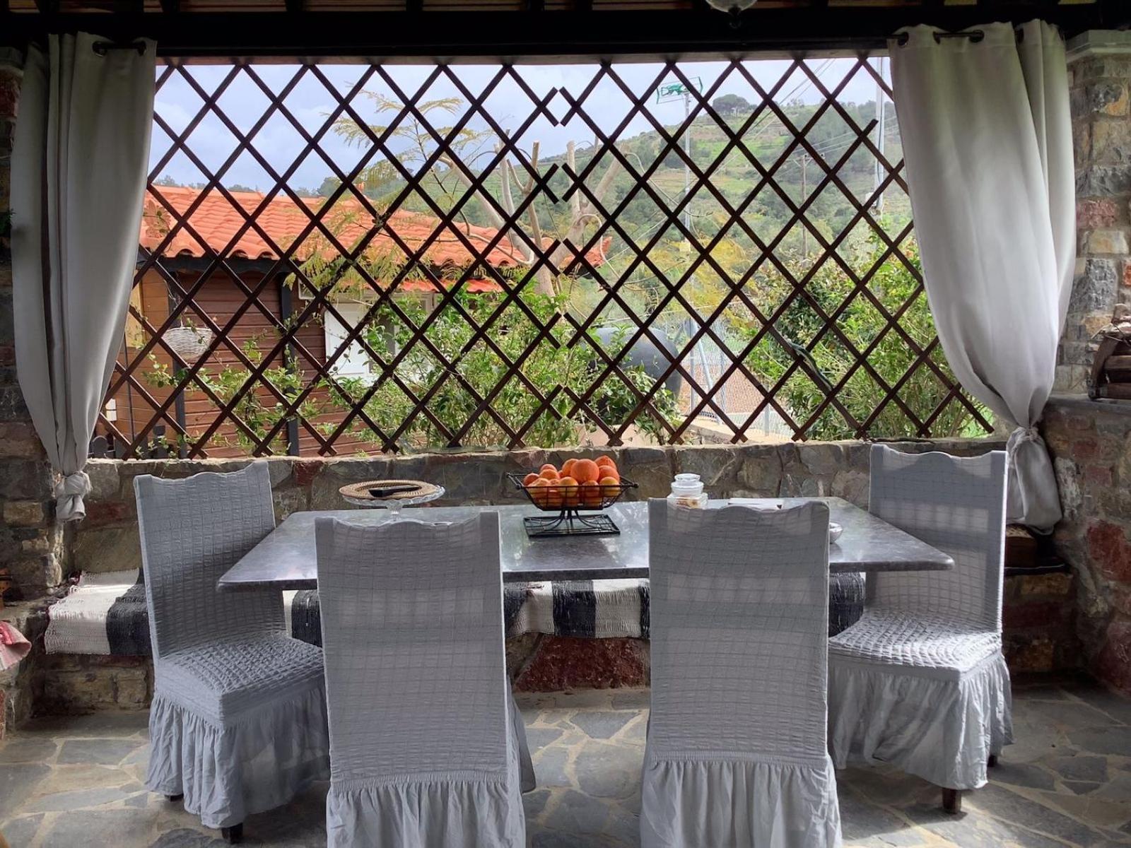 A Wooden House In Holiday home Kardamyla